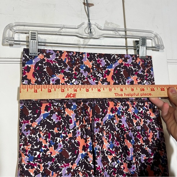 NWT Fabletics Powerhold Leggings Floral Print HIGH WAISTED Size XXS - Picture 4 of 10